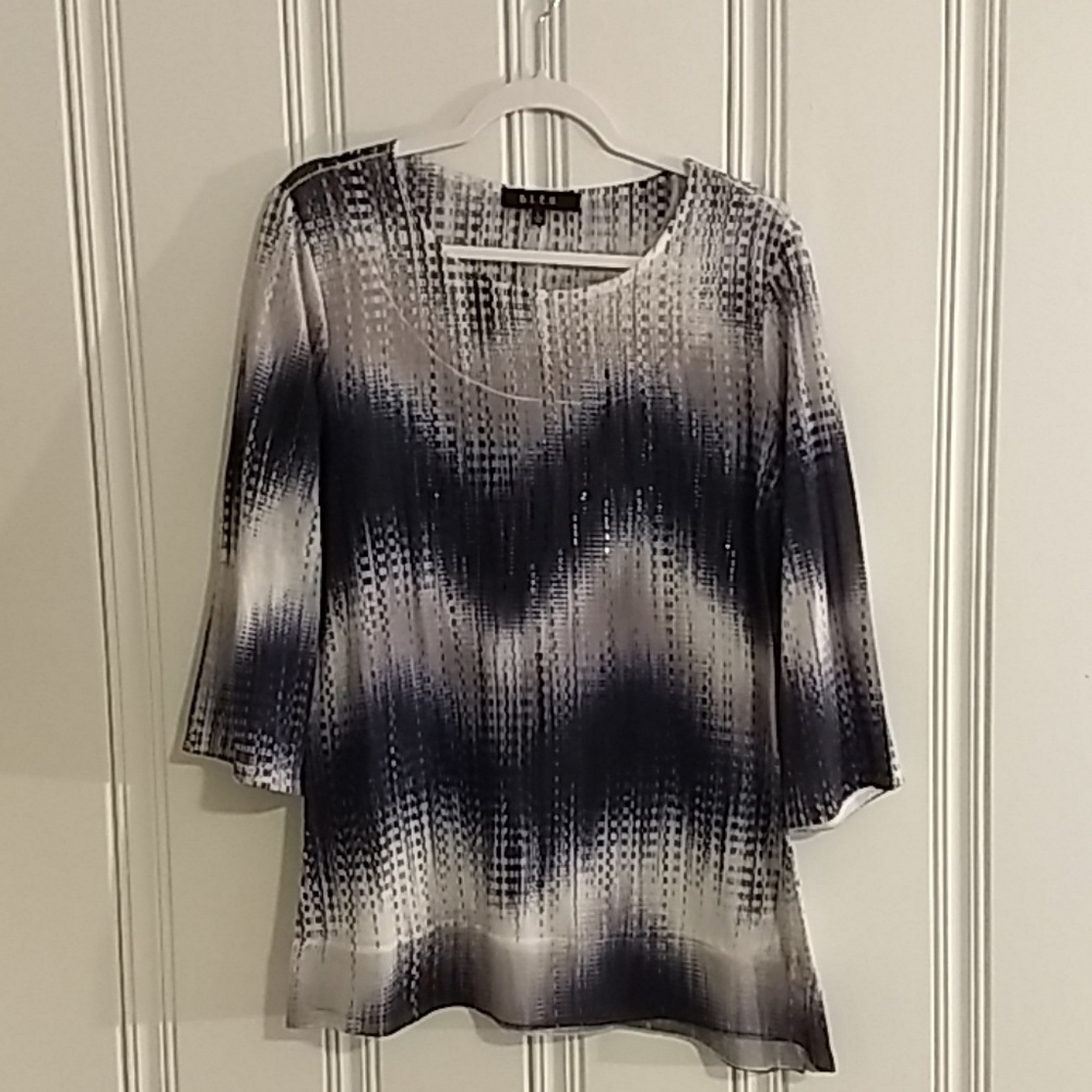 B.L.E.U. Chevron Print Top Large